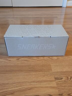 Golden Goose Box